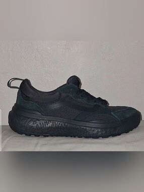 Vans UltraRange Neo VR3 MTE ~ Mono Dark Green | Women's: 8 / Men's: 6.5 *NWOB